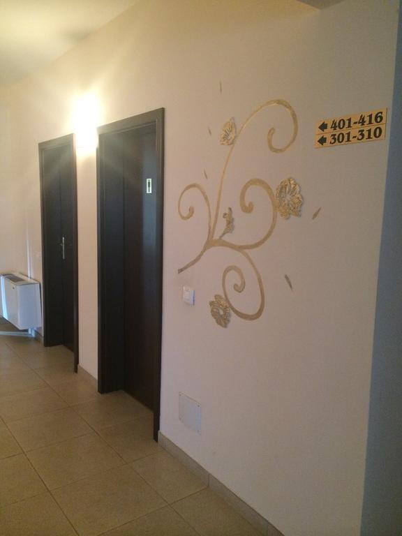 Otelu Rosu Hotel Fiama מראה חיצוני תמונה